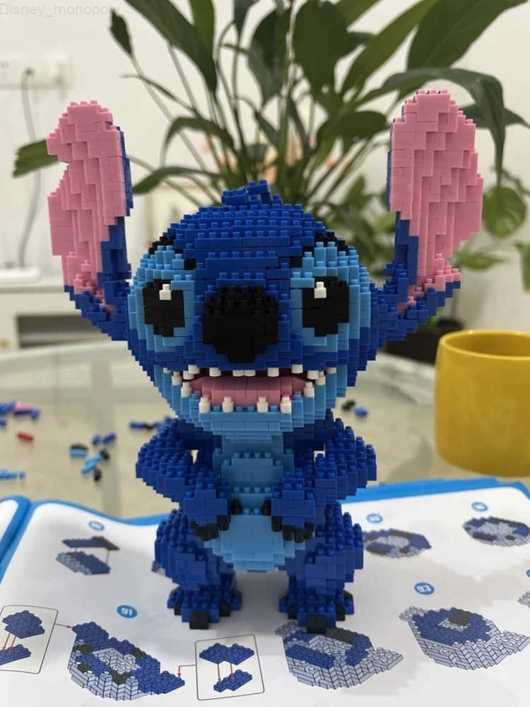 Disney New Building Block Stitch Giant Stitzer Assembly Toy Children Birthday Gift Puzzle Desktop Decoration Fast Delivery Kids Toy H251218