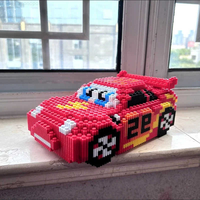 Disney New Micro Particle Assembly Block Toys Mcqueen Car Puzzle Decoration Childrens Gifts Students Hand Assembled Puzzle Toys H251218