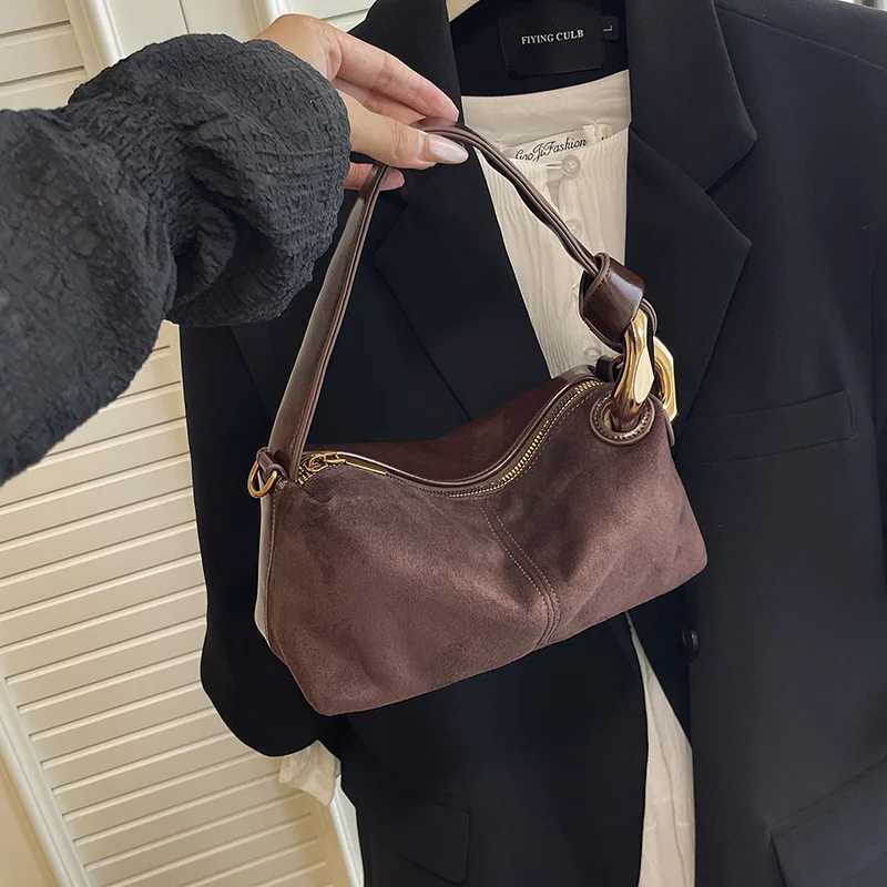 2025 Fall Winter Pillow Bag Chic Shoulder Purse for Women Casual Crossbody Tote Minimalist Day-to-Night Bag Textured SlingT251218