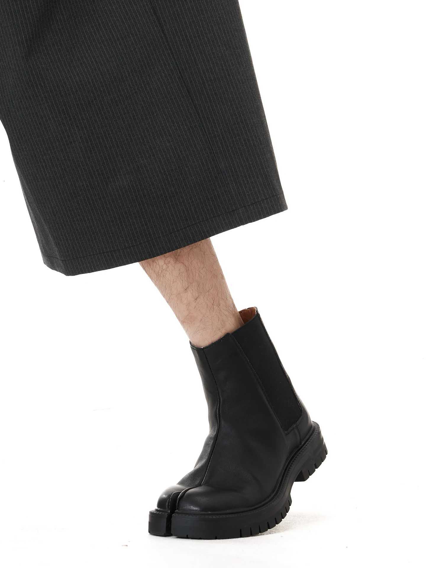 Tabi short leather boots mens autumn and winter personalized split toe shoes fashion Chelsea boots casual business Z251218