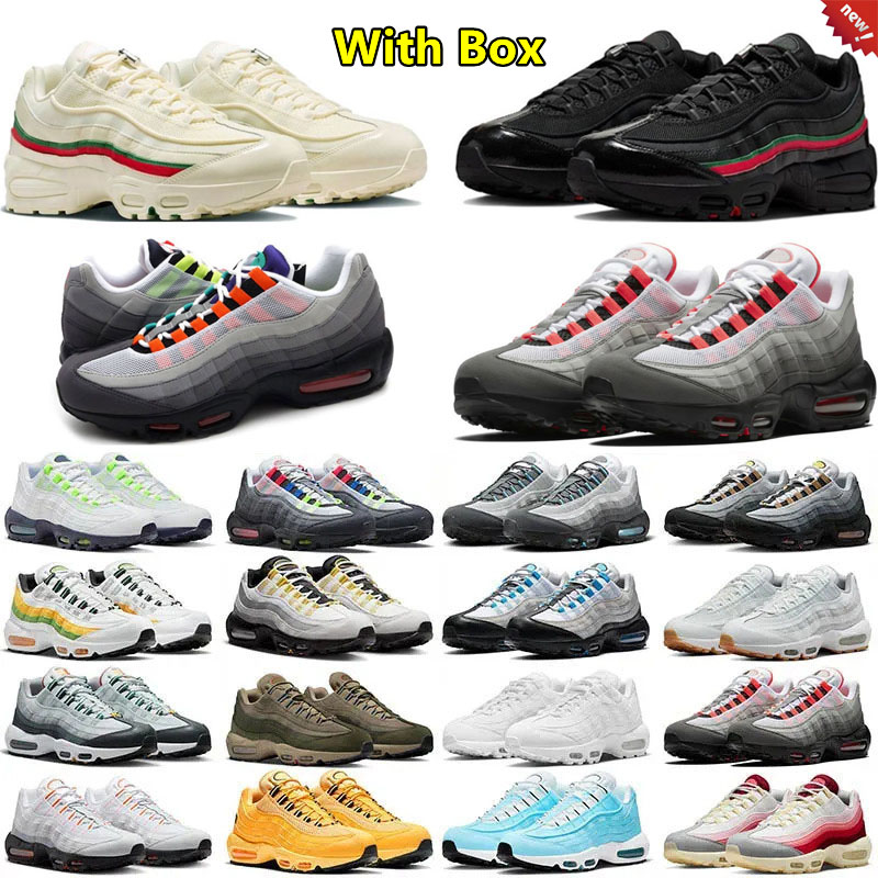 95 95s mens running shoes Neon Solar Red Worksout x Uniform Triple White Black Men Women Trainers Sports Sneakers Sneaker Platform Shoe Jogging Walking