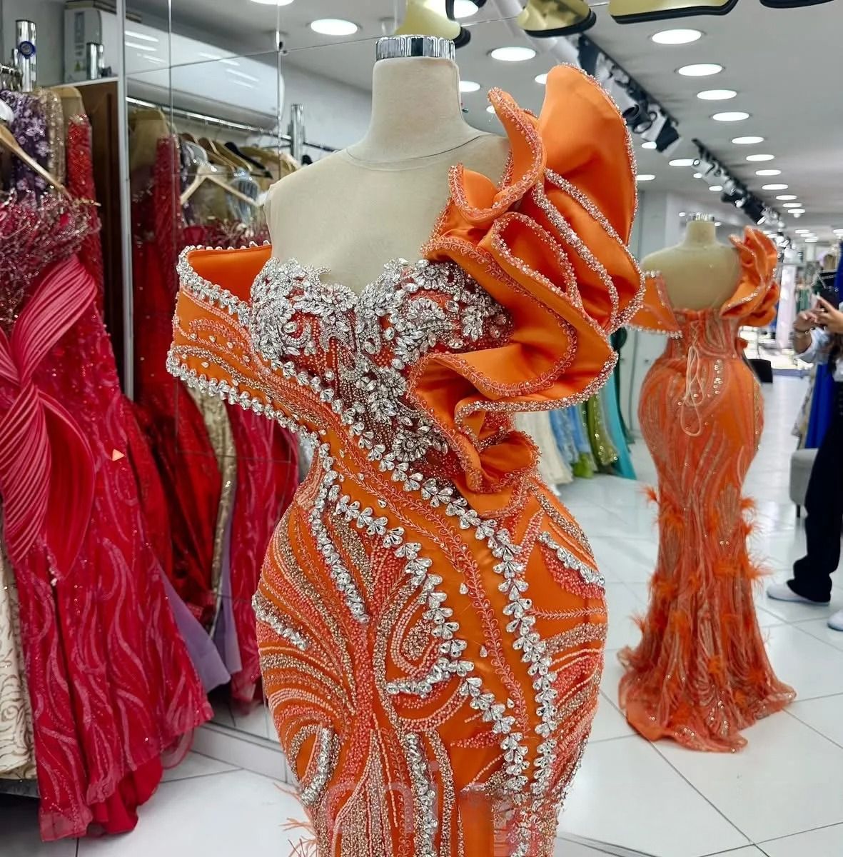 Aso Ebi 2026 Orange Mermaid Prom Dresses Rhinestones Feather Sequined Lace Evening Gowns Robe De Soiree Mariee Luxe 1205 D0330