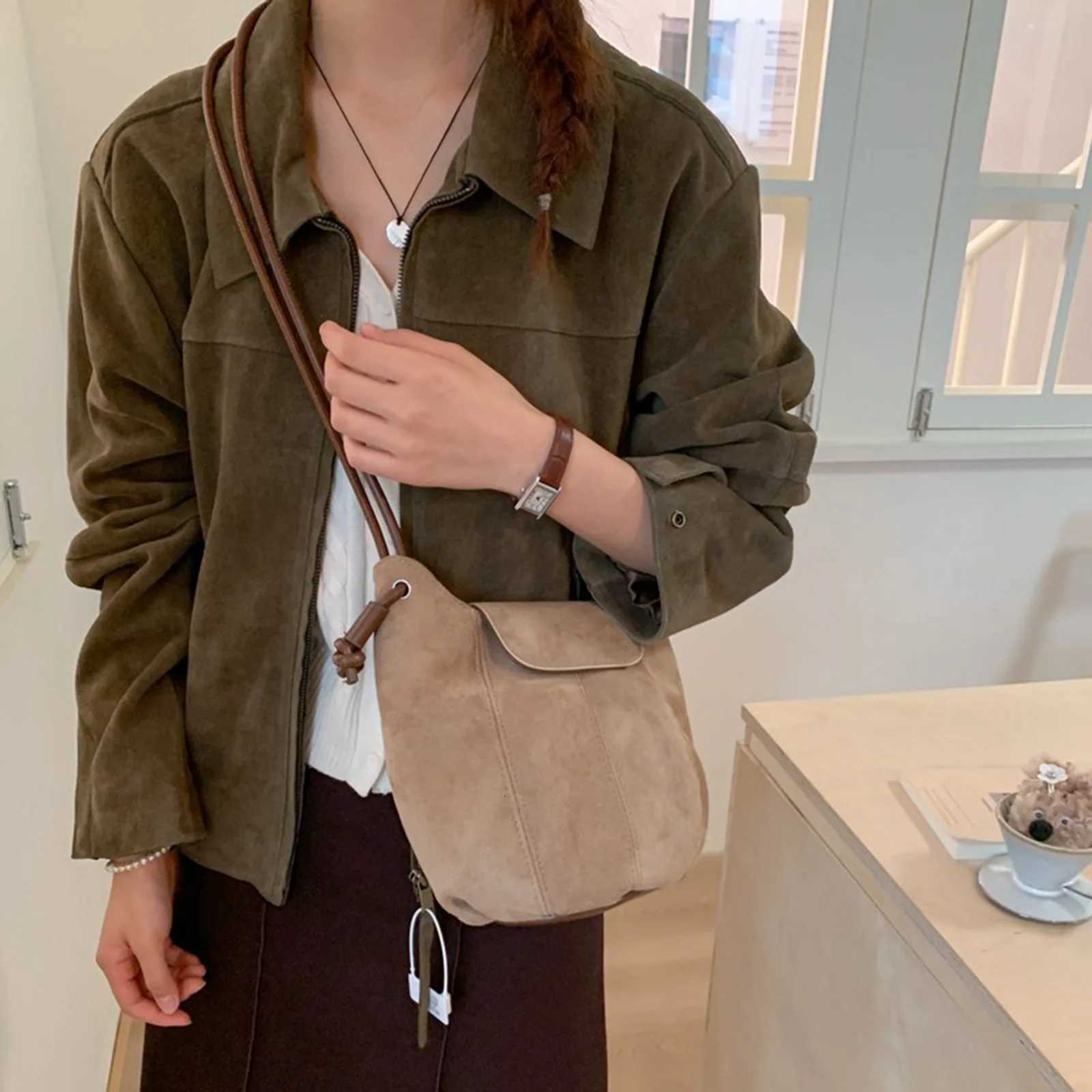 Women Girls PU Leather Single Shoulder Underarm Bag Drawstring Strap Bucket Bag One-Shoulder Crossbody Bag for Work OutingT251218