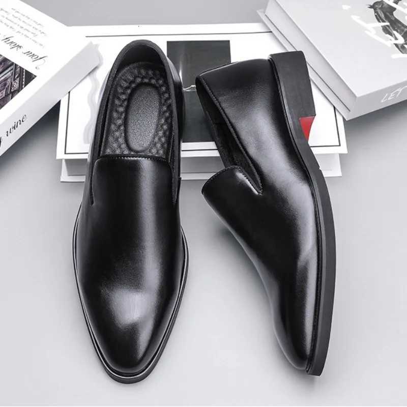 Men Shoes Classics Red Leather Shoes Italian Brand Casual Shoe British Business Formal Dress Shoes Mens Loafers Big Size48 Z251218