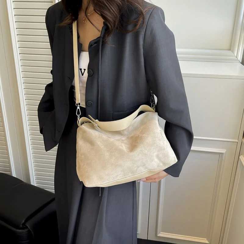 Fashionable Ladies Hand Bags Crafted From Premium Leather Featuring Casual Simple Vintage And Paris Neat Style T251218