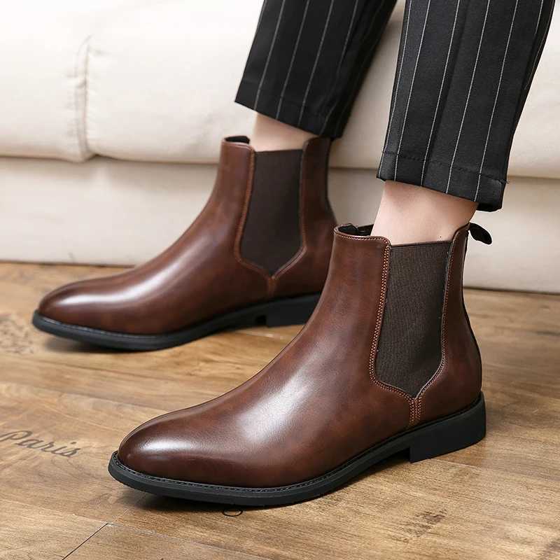 Designer Brand Mens High Top Ankle Boots Winter Plush Mens Leather Casual Shoes Interview Commuter Banquet Dress Boots Z251218