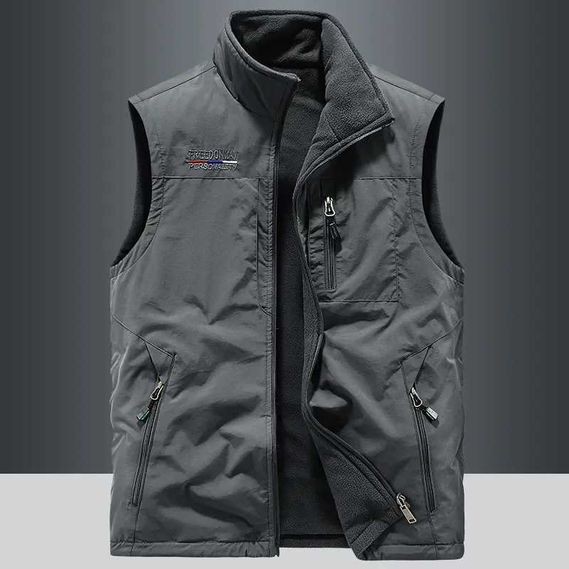 Outdoors Gilet Men Casual Heated VEST Man Body Warmer Hiking CloTHing THermal Fashion Mens Heating Winter Coat Plus SizeG251218