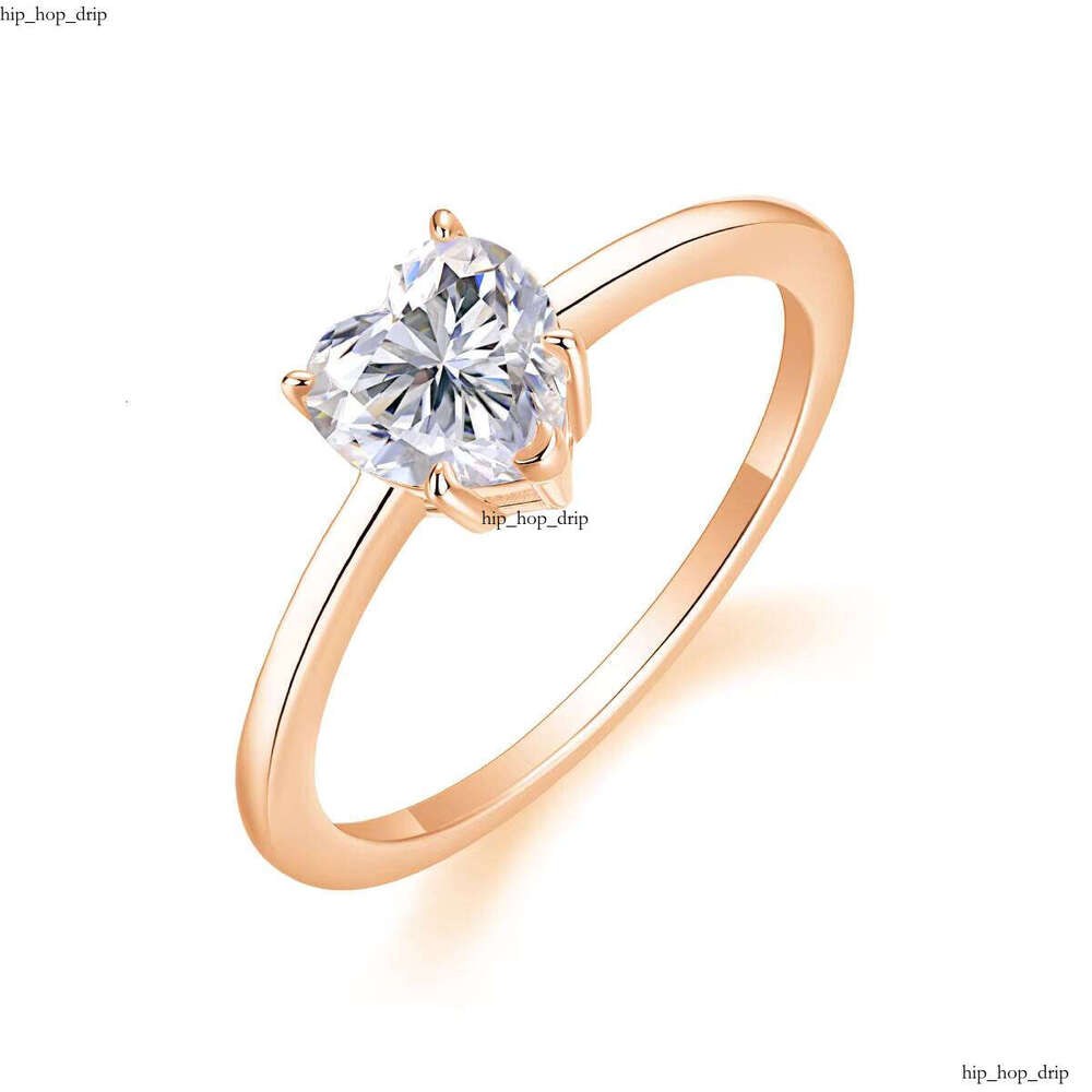 Factory Wholesale Premium Jewelry 1Ct 6.5mm Heart-shaped VVS Moissanite Classic 925 Sterling Silver Wedding Engagement Ring