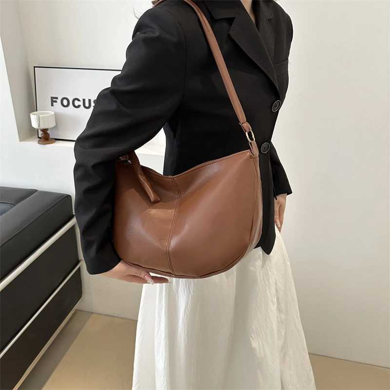 Elegant Women Leather Luxury Fashion Designer Shoulder Tote Bag Crossbody Handbag For Modern Daily ChicT251218