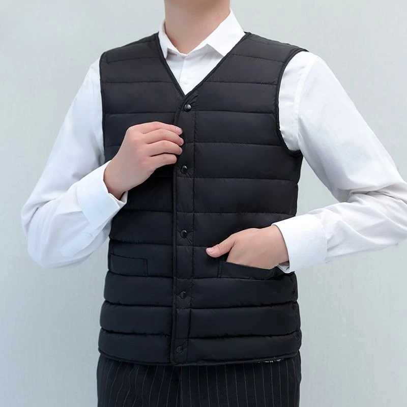 Mens Warm Fleece Lined Cotton Vest Thickened Short Winter Gilet for Dad Plus Size Middle Aged Elderly Autumn Winter Casual WearG251218
