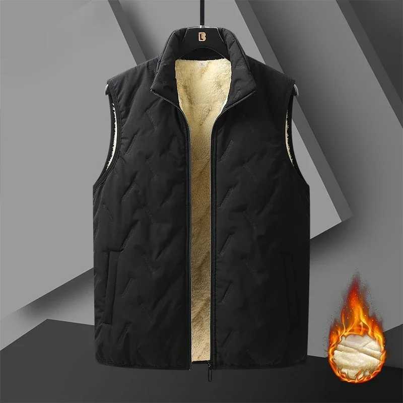 Winter Mens Cashmere Vest Windproof Lambswool Sleeveless Jacket Fleece Parka Vest Coat Men Versatile Outdoors Thicken WaistcoatG251218