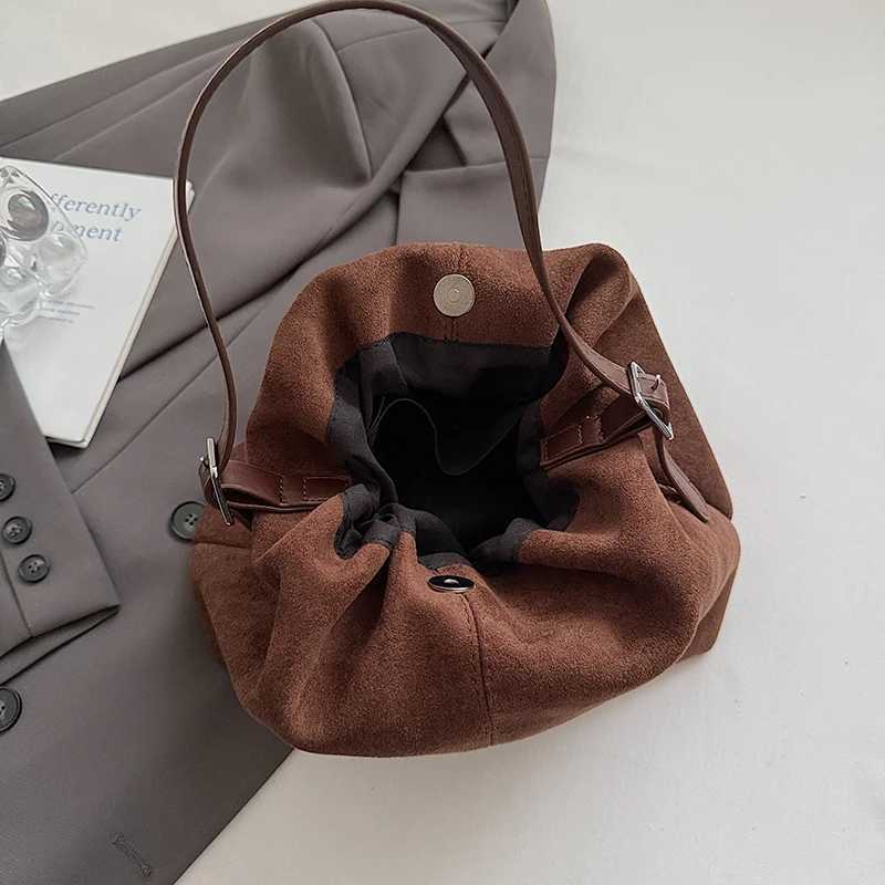 LEFTSIDE Small Faux Suede Bucket Bag for Women Shoulder Bags 2025 Designer Luxury Crossbody Bag Lady Luxury New HandbagsT251218