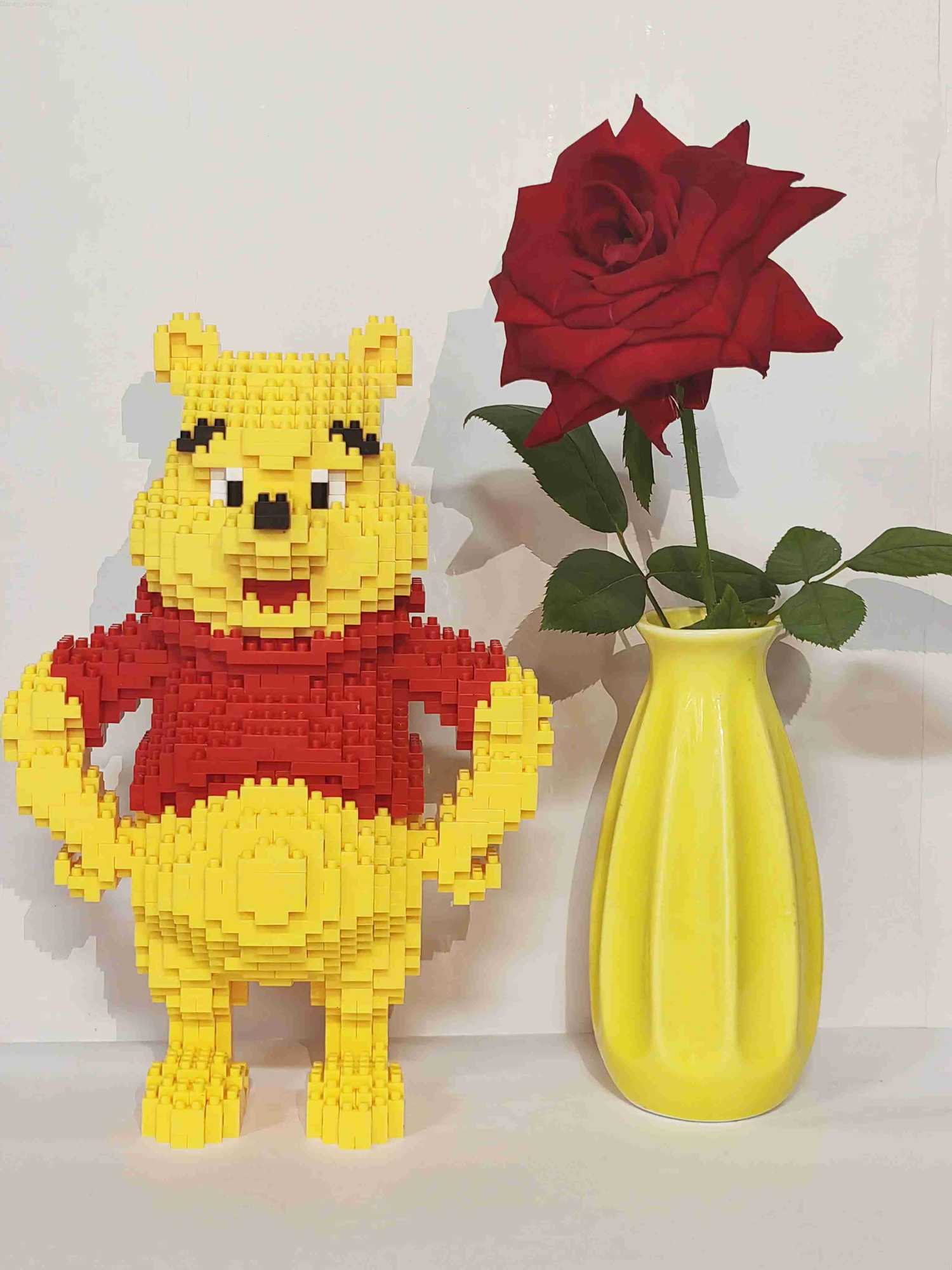 Disney Winnie the Pooh Micro Building Blocks Kawaii DIY Model Diamond Mini Bricks Figure Toys For Christmas Gift H251218