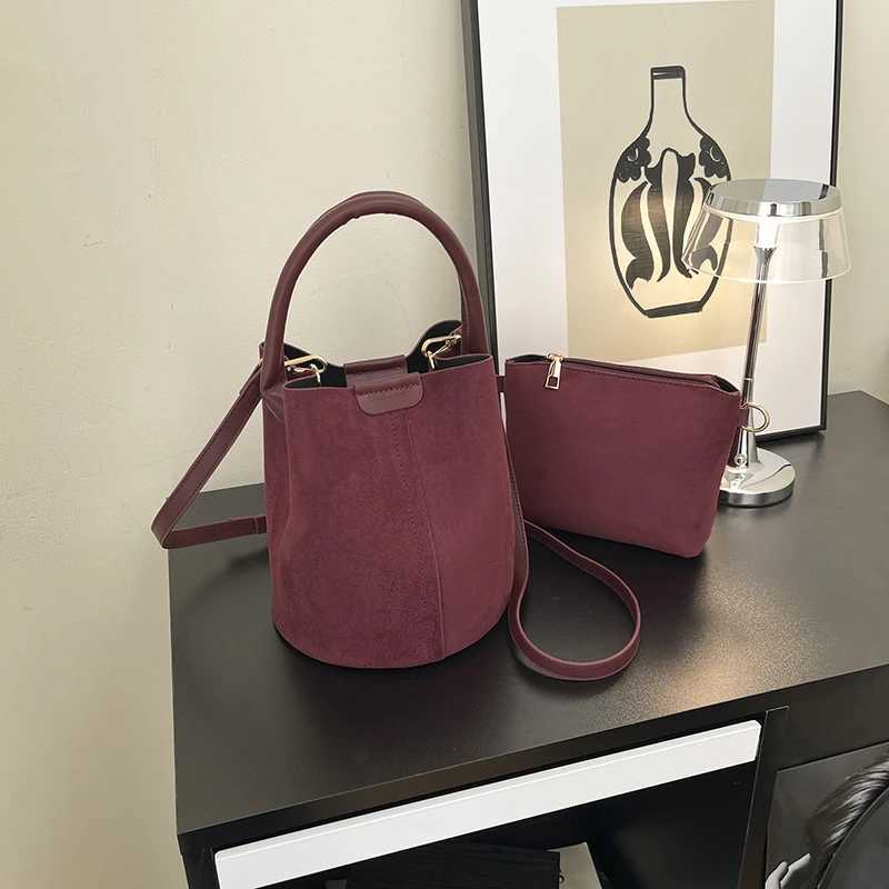 Fashion Faux Suede Solid Color Hasp Bucket Shoulder Bags Hot Sale Versatile Crossbody Bags on Sale Temperament Simple Female BagT251218