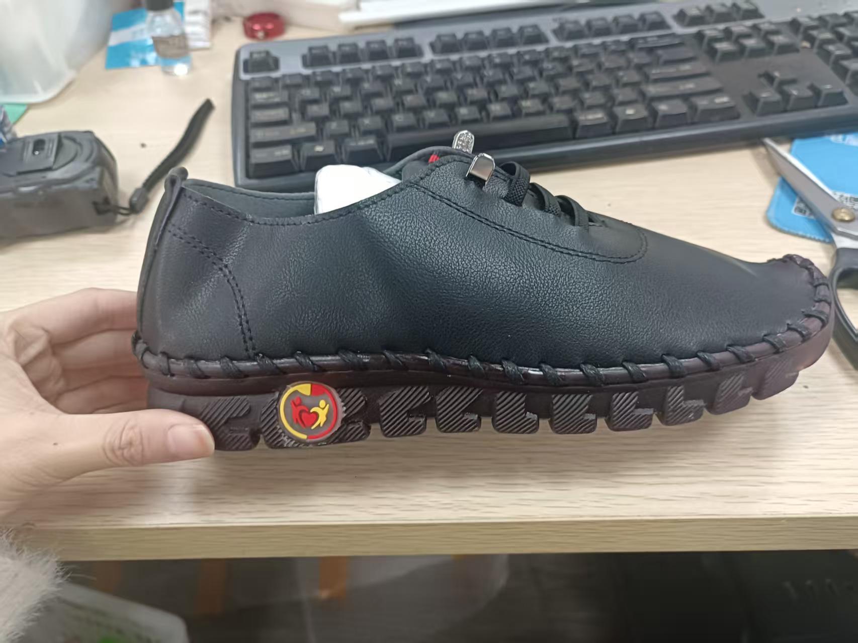 National Tide Designer Mom Shoes for New Thick Bottom Fashion Sneakers Women Comfortable Outdoor Loafers ddmythur