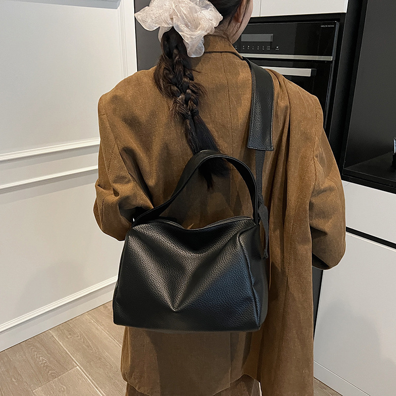 Suede Bag for Women Faux Suede Tote Hobo Bag Vintage Womens Bags Trendy Shoulder Bags Winter Fall Retro Handbag Purse Work Bag 241212