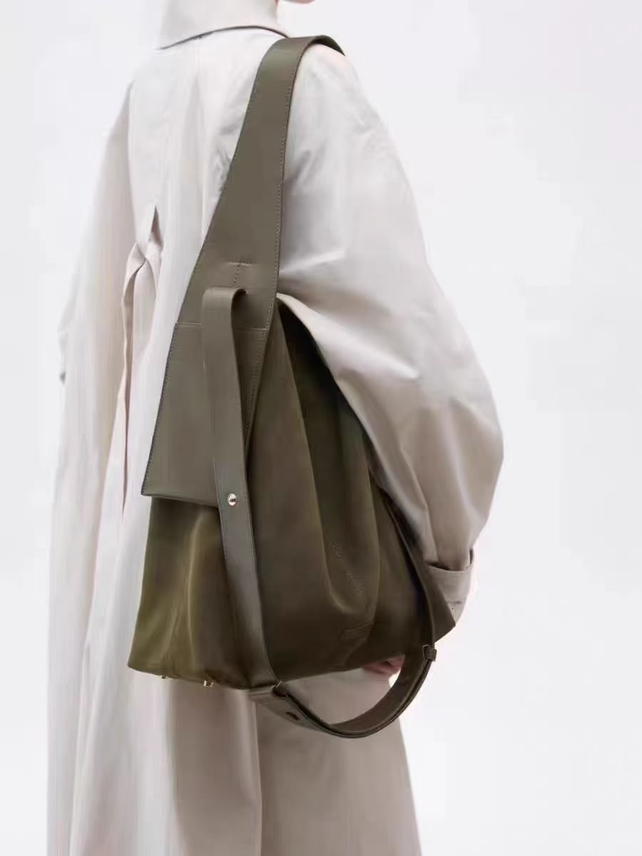 Suede Women Shoulder Bags Vintage Faux Suede Fashionable Ladies Large Capacity Underarm Bag 251103