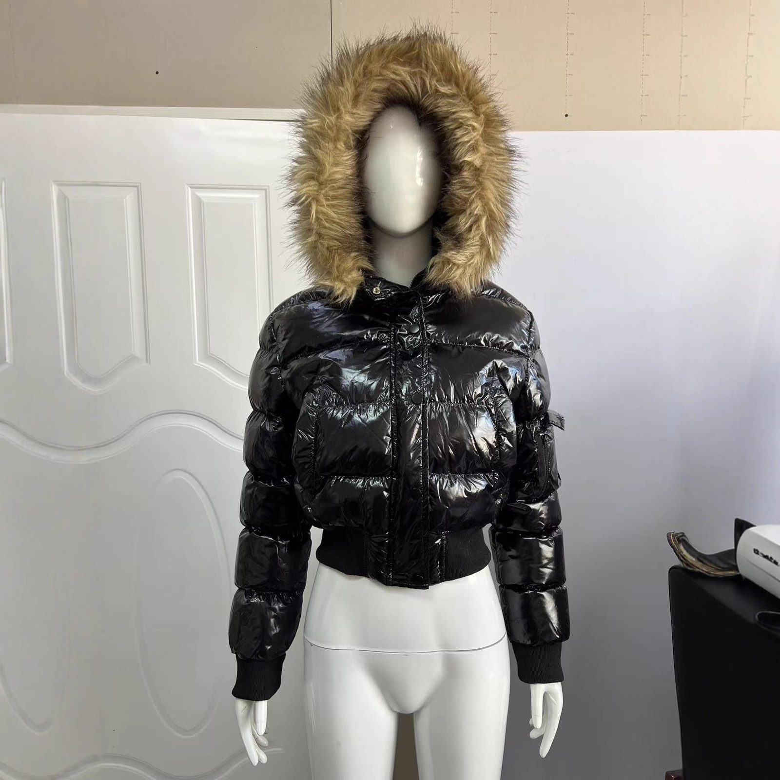 Natural Real Fur Collar Winter Jacket for Women Fashion Black Glossy Coat Female Jackets Winter Hooded Parkas 250118