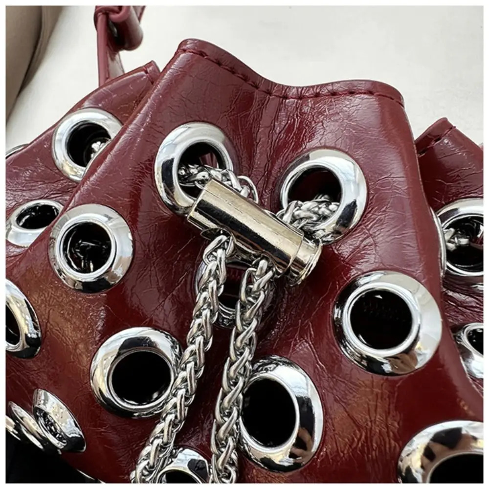 Portable Metal Stud Rivet Shoulder Bag Spicy Girl Chain Y2k Underarm Bag Punk Style Handbag Drawstring Crossbody Bag Daily 251217