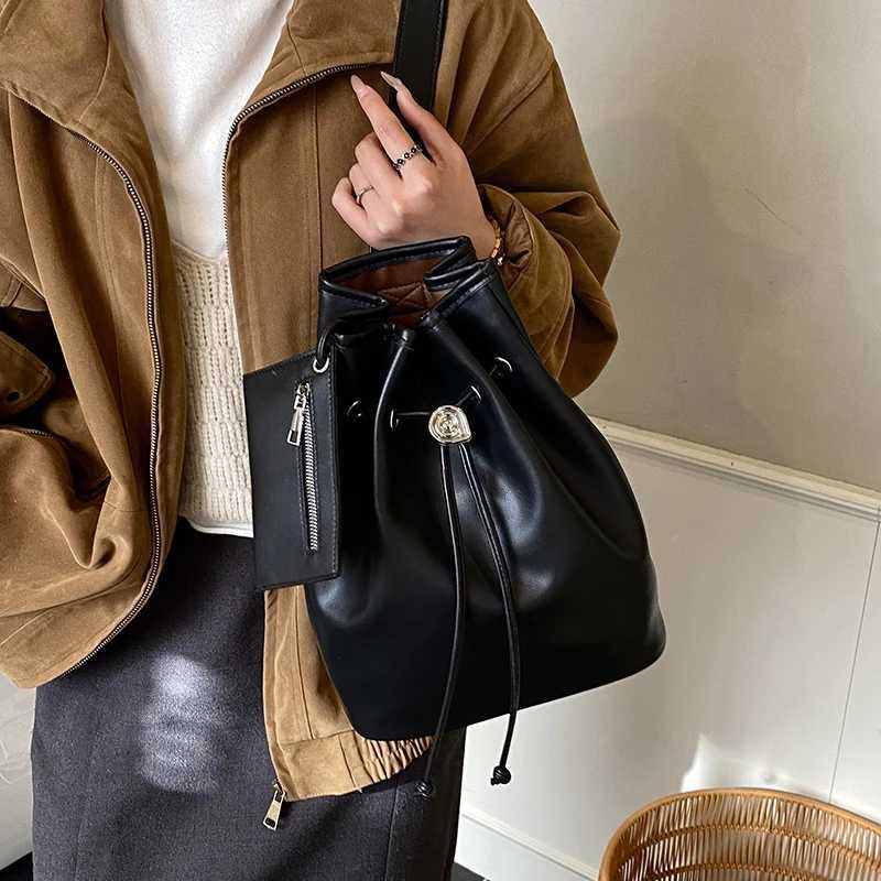 Luxury Womens Handbag Stylish Leather Crossbody Bag For Ladies In Popular Classic Elegant Fashion DesignT251218