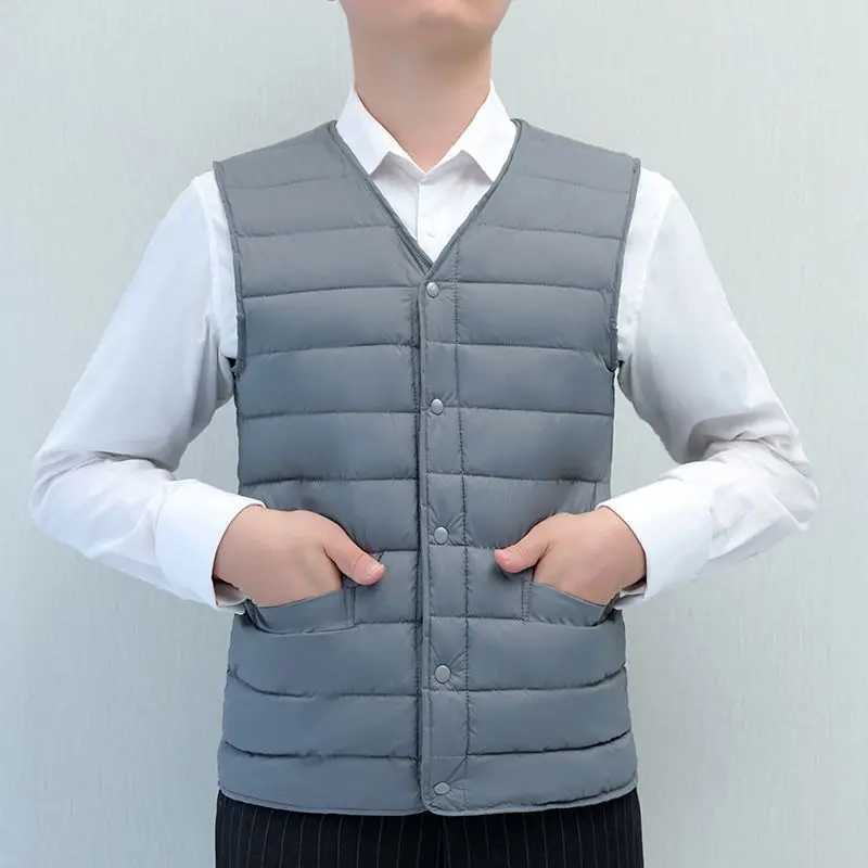 Mens Warm Fleece Lined Cotton Vest Thickened Short Winter Gilet for Dad Plus Size Middle Aged Elderly Autumn Winter Casual WearG251218