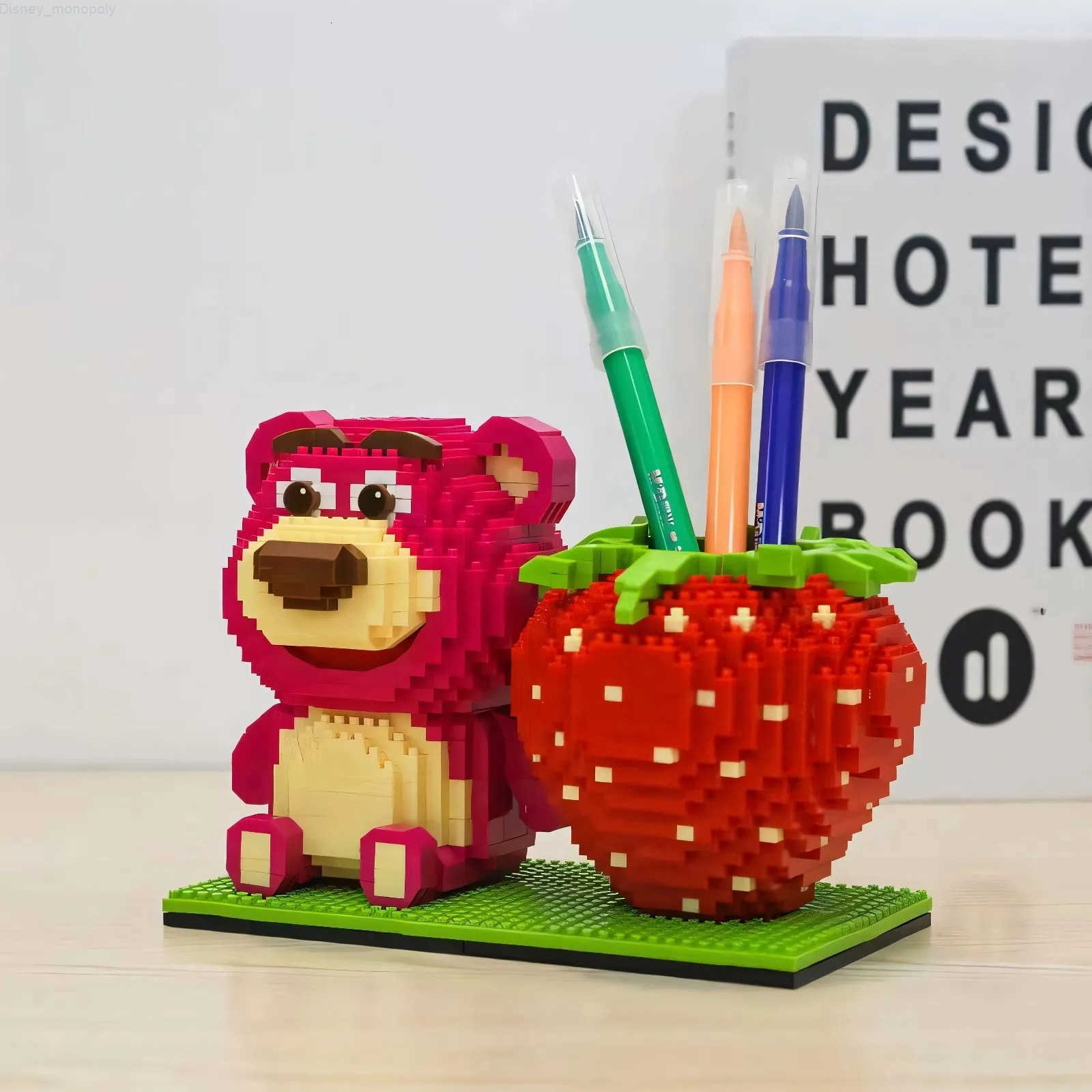 Disney Winnie The Pooh Micro Building Blocks Losto Linabell Pen Holder Assembly 3D Model Mini Brick Figure Toy For Christmas Gift H251218