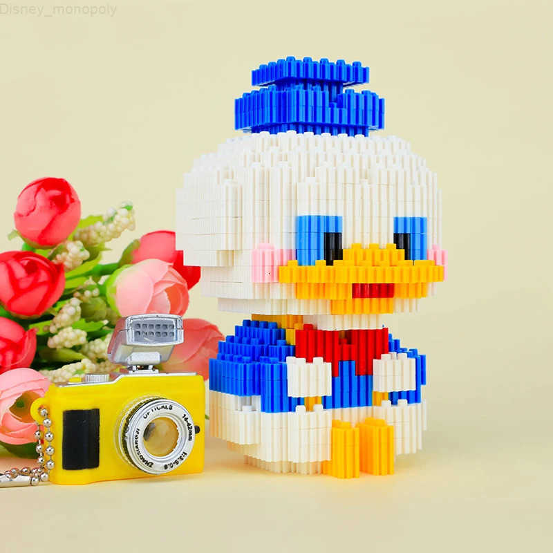 Disney 354pcs Connection Building Blocks Mickey Mouse Winnie Pooh Donald Daisy Piglet 3D Model Mini Brick Figures For Children Toys H251218