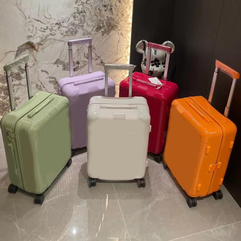 RW Designer Luggage Boarding Suitcases Rolling Suitcase With Wheel Travel Lager Capacity Men Women Trolley Combination Lock Luxury Luggage