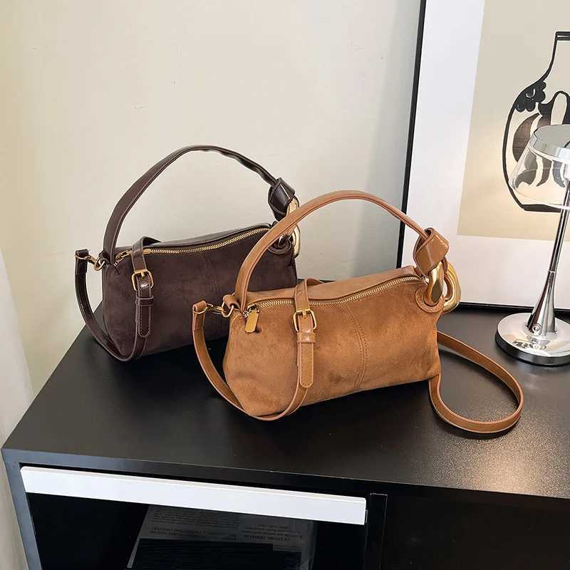 2025 Fall Winter Pillow Bag Chic Shoulder Purse for Women Casual Crossbody Tote Minimalist Day-to-Night Bag Textured SlingT251218