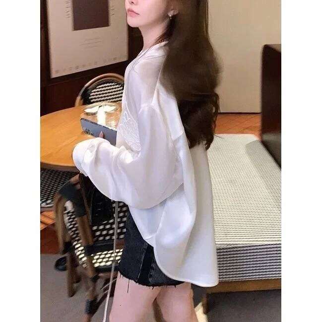 Spring Summer Women's New Glossy Thousand Needle Design Black White Slim Fit Button Up Pure Color Full Sleeve Shirt