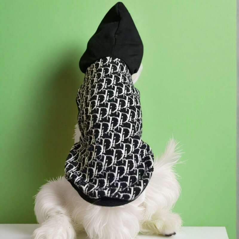 2026 Autumn Winter Dog Coat Sweatshirt Fashionable Warm Clothing Hoodie For Schnauzer Pomeranian Teddy West Highland White Terrier Dogs