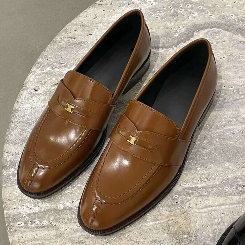 Gold Buckle Slip-On Lazy Loafers Designer Shoe Women British Style Small Leather Single Shoes 2026 New Model