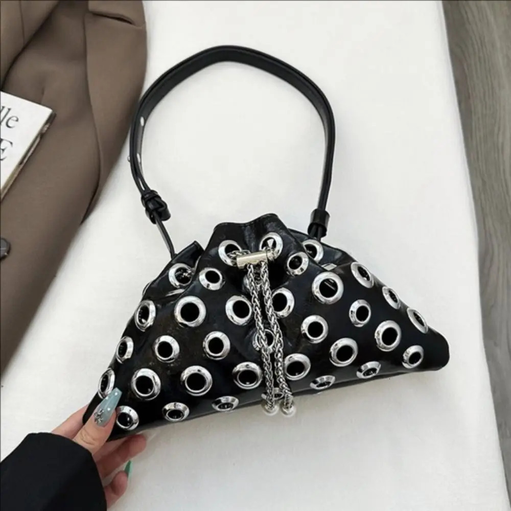 Portable Metal Stud Rivet Shoulder Bag Spicy Girl Chain Y2k Underarm Bag Punk Style Handbag Drawstring Crossbody Bag Daily 251217