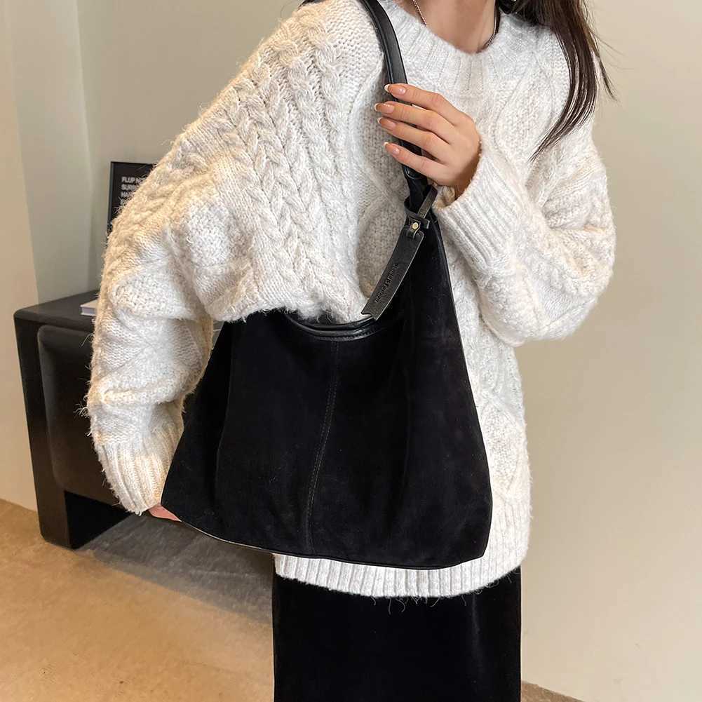 Vintage Suede New Large Capacity Women Tote Bag 2025 Autumn Winter Commute Shoulder Crossbody Bags Fashion Trend Underarm BagsT251218