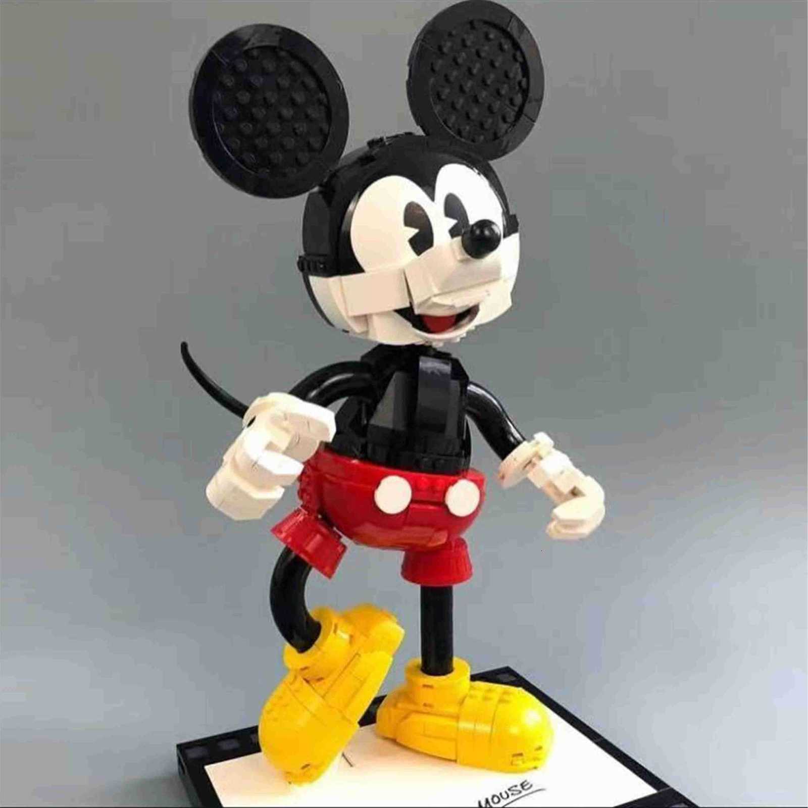 Disney 1739PCS Mickey Minnie 3D Building Blocks Figures Movie Character Model Cartoon Display Decoration Holiday Gift Xmas Gift H251218
