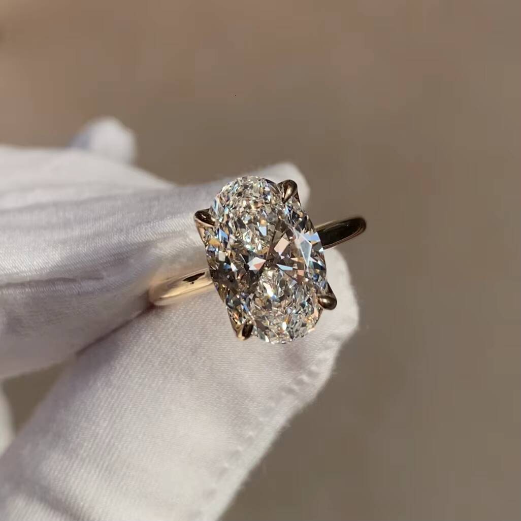 Valentines Day Pigeon Egg Solitaire Ring Oval Cut 2CT 3-5CT 18K IGI Certified CVD Lab Grown Diamond Ring for Engagement Wedding