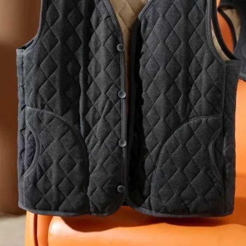 Thickened Mens Vest Fleece-lined Lightweight Padding Warm Shoulder Pad Jacket Winter Casual Soft Close Fitted Thermal VestsG251218