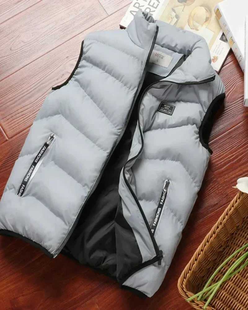 2026 New Puffer Sleeveless Coats Mens Solid Color Down Jacket Winter Warm Vest Jacket Men Waistcoat Outwear Windbreaker ClothingG251218