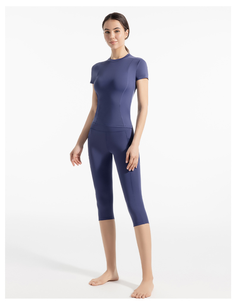 Women's Slim-Fit Breathable Yoga Short-Sleeve T-Shirt - Lightweight, Sweat-Wicking, Quick-Drying Athletic Top for Running & Gym Workouts