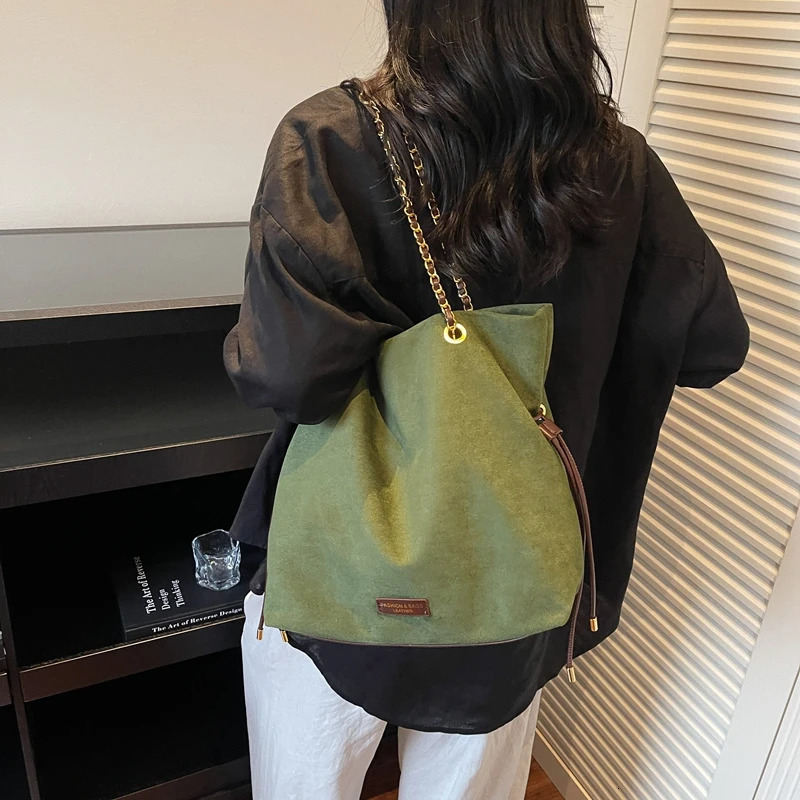 Fall Winter Womens Tote Bag with Chain Strap Suede Crossbody Shoulder Handbag Elegant Top-Handle Purse for Daily Use 251217