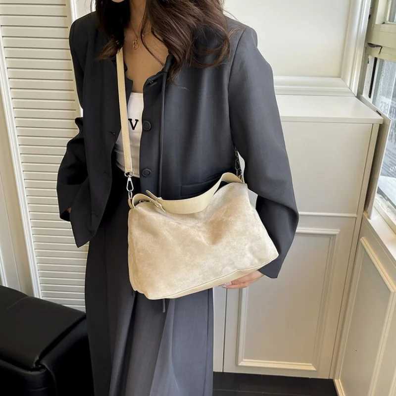 Fashionable Ladies Hand Bags Crafted From Premium Leather Featuring Casual Simple Vintage And Paris Neat Style T251218