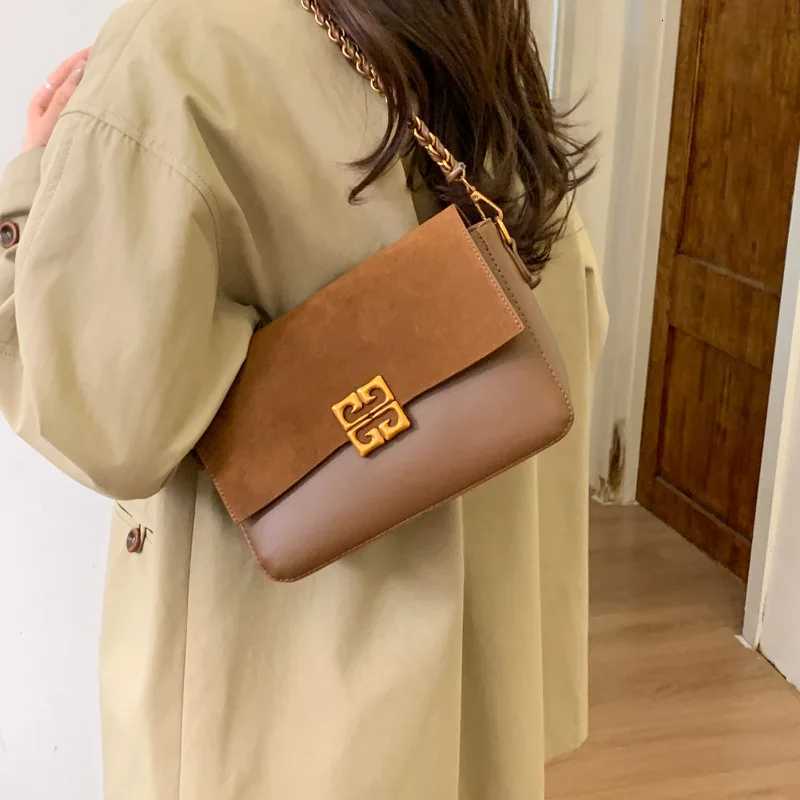 Large-capacity Versatile Bag for Women New Fashionable Casual Handbag High-end Commuter Messenger BagT251218