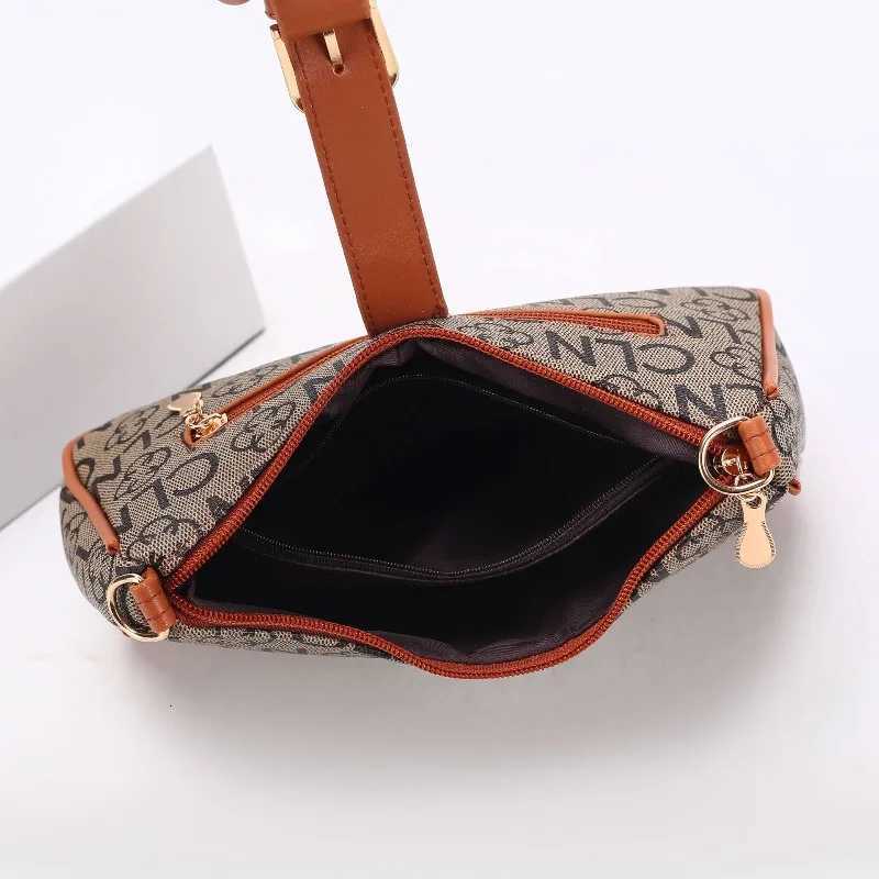 High Quality Womens PU Bag with Large Capacity Shoulder Bag Mobile Phone Bag Casual Crossbody Casual Simple Vintage Bag PursesT251218