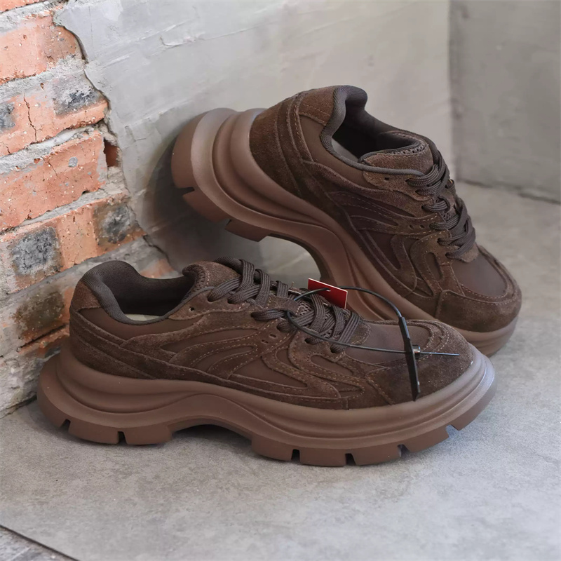 Designer Shoes for Men Women Sneaker Triple Black Leather White Bone Dark Grey Olive Beige Green Outdoor Sports Mens Trainers Sneakers Original Box