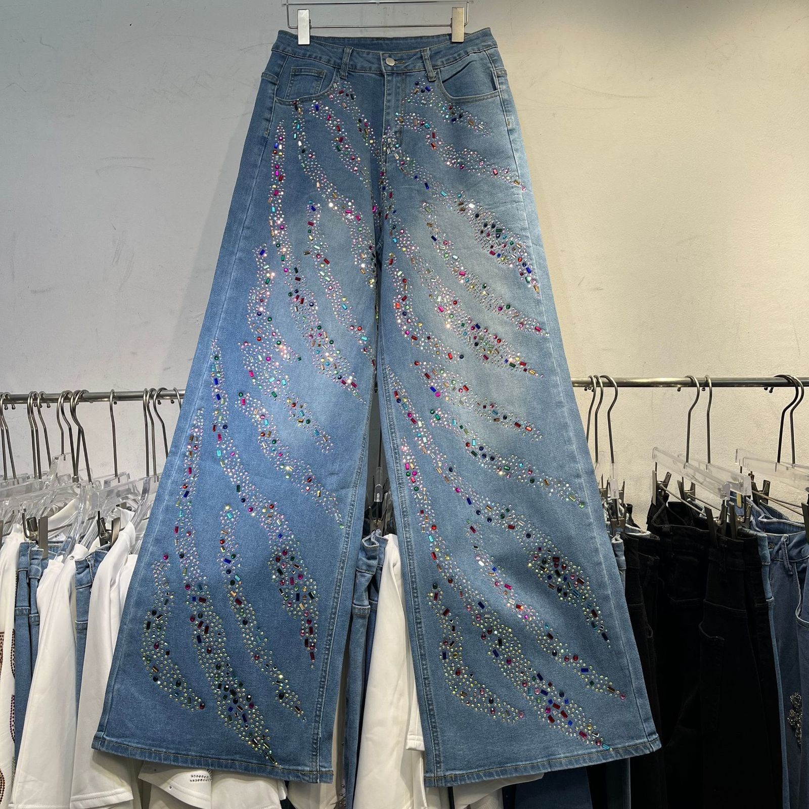 2026 Early Spring Heavy Craft High-End Color Diamond Design Plus Size Slimming Loose Jeans for Women