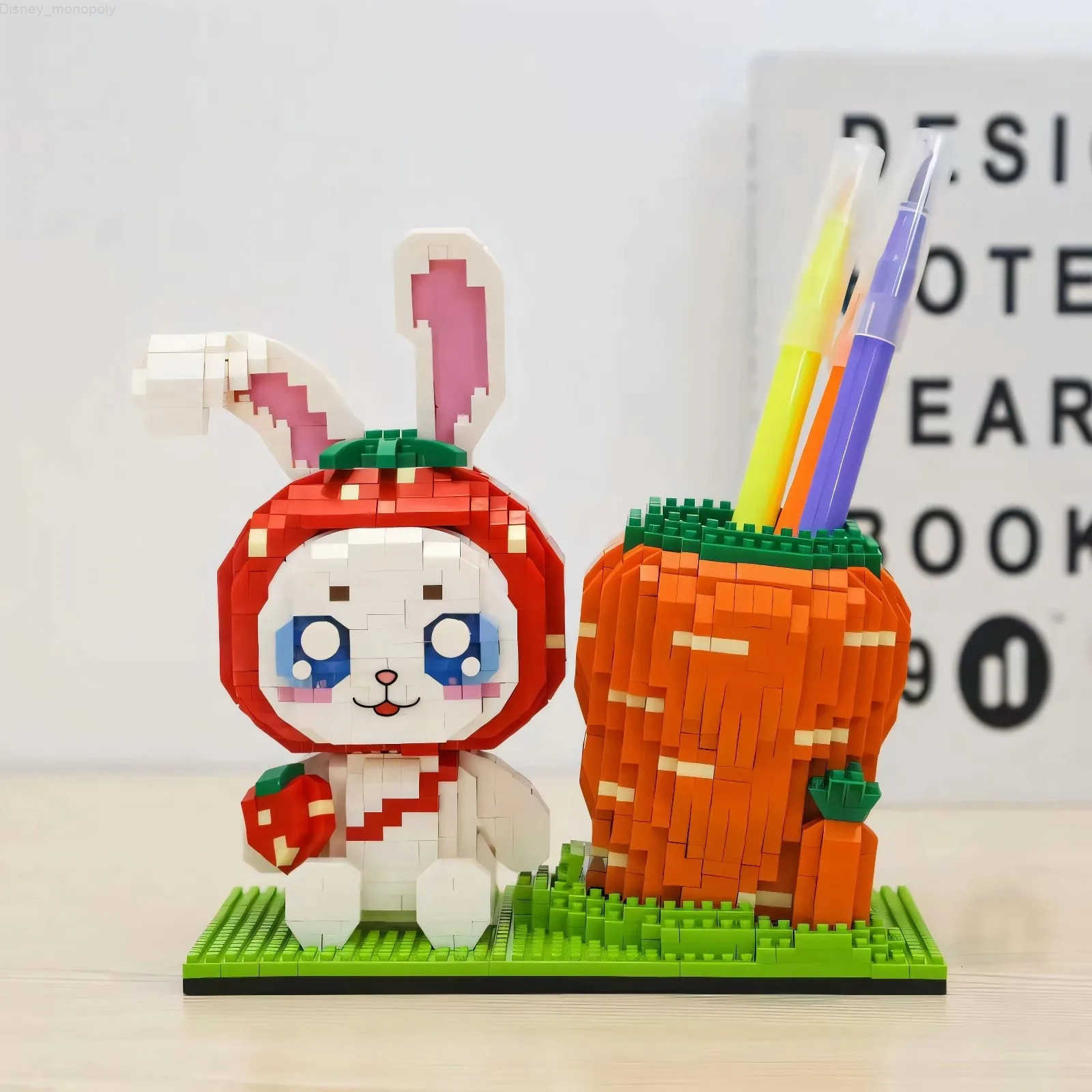 Disney Winnie The Pooh Micro Building Blocks Losto Linabell Pen Holder Assembly 3D Model Mini Brick Figure Toy For Christmas Gift H251218