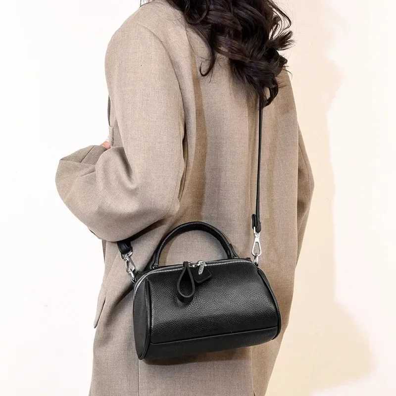 New Solid Cowhide Elegant Ladies Shoulder Bags 2026 High Quality Casual Sweet Handbag First Layer Cowhide Retro Crossbody BagT251218