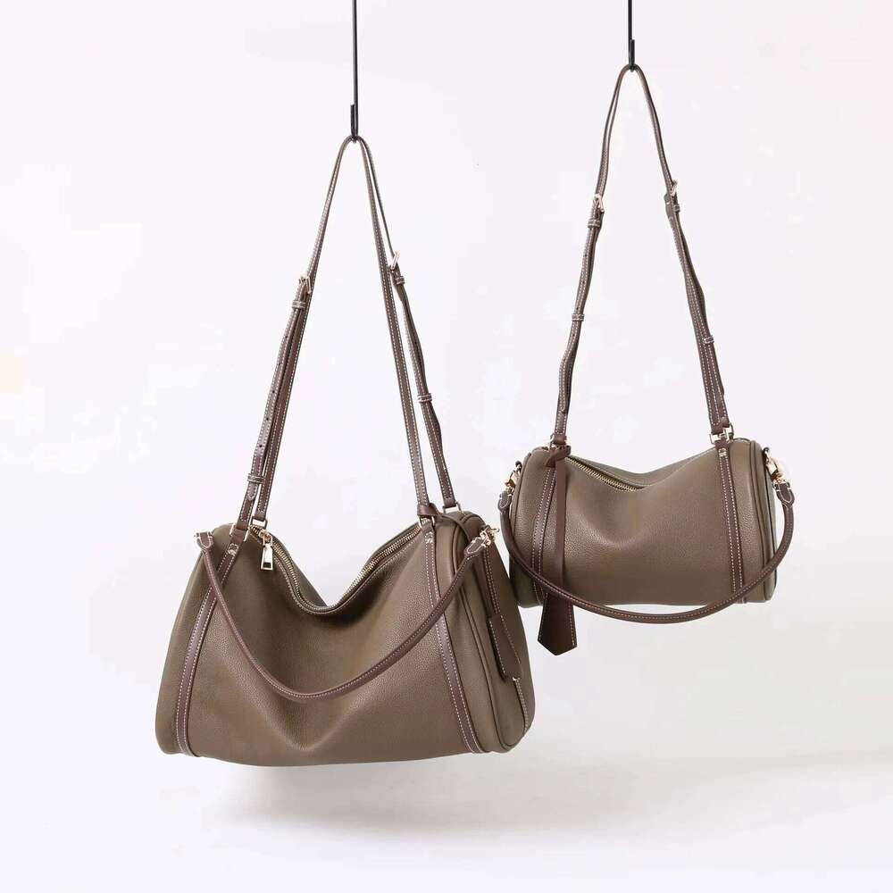 First Layer Cowhide Bowling Women's New Niche Design Large Capacity Handbag Fashionable Shoulder Crossbody Bag St251218