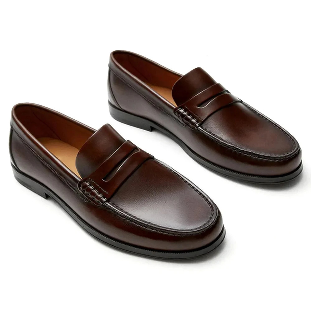Mens Vintage Genuine Leather SlipOn Loafers Breathable Moccasins Driving Style Casual Cowhide Shoes 251031