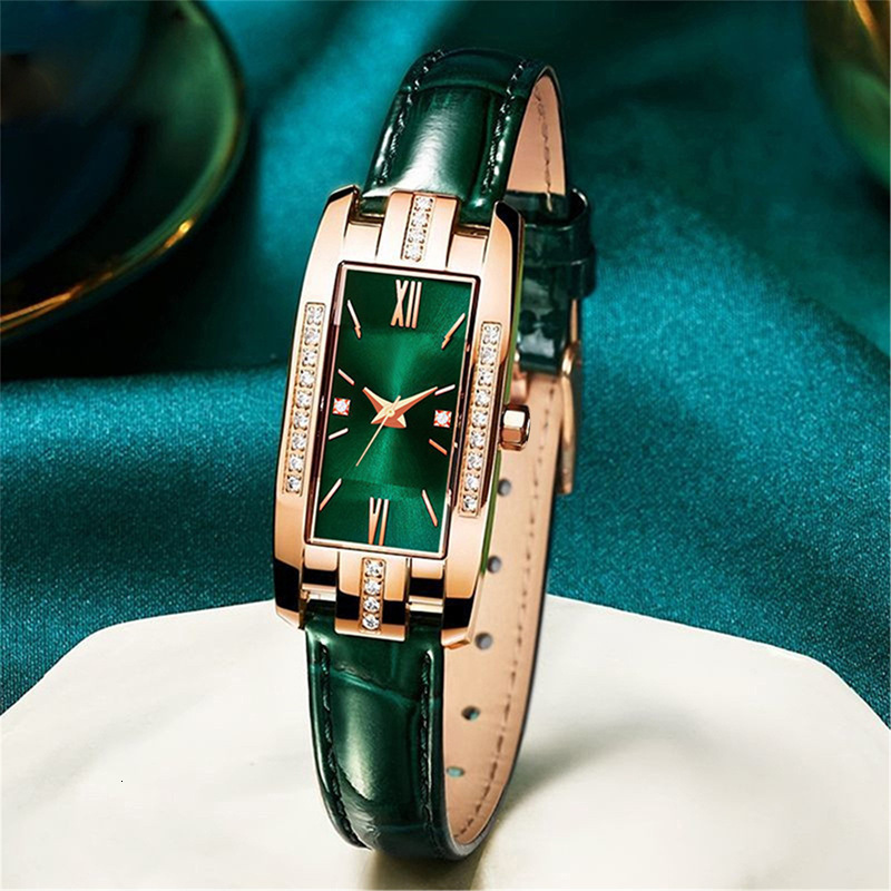 TikTok Live Hot-Selling Small Green Watch Internet Celebrity Attracting Diamond-Studded Small Square Women's Watch Retro Fashion Wristwatch